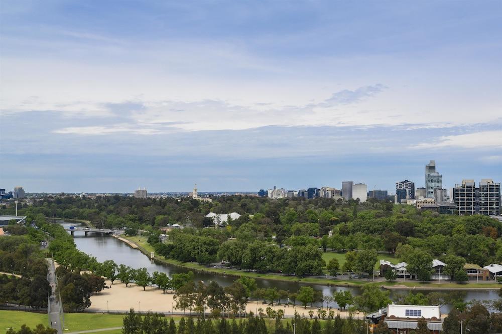 Adina Apartment Hotel Melbourne Flinders Street Экстерьер фото