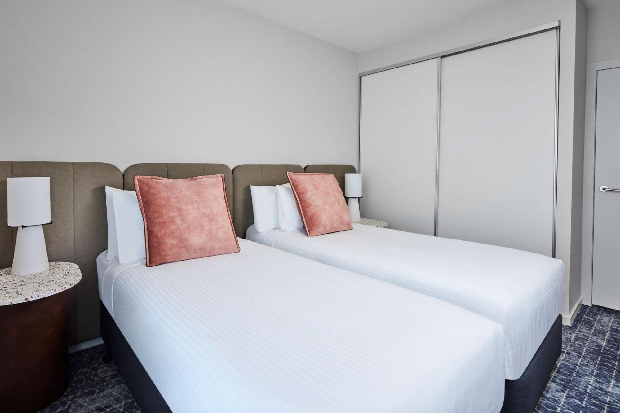 Adina Apartment Hotel Melbourne Flinders Street Экстерьер фото