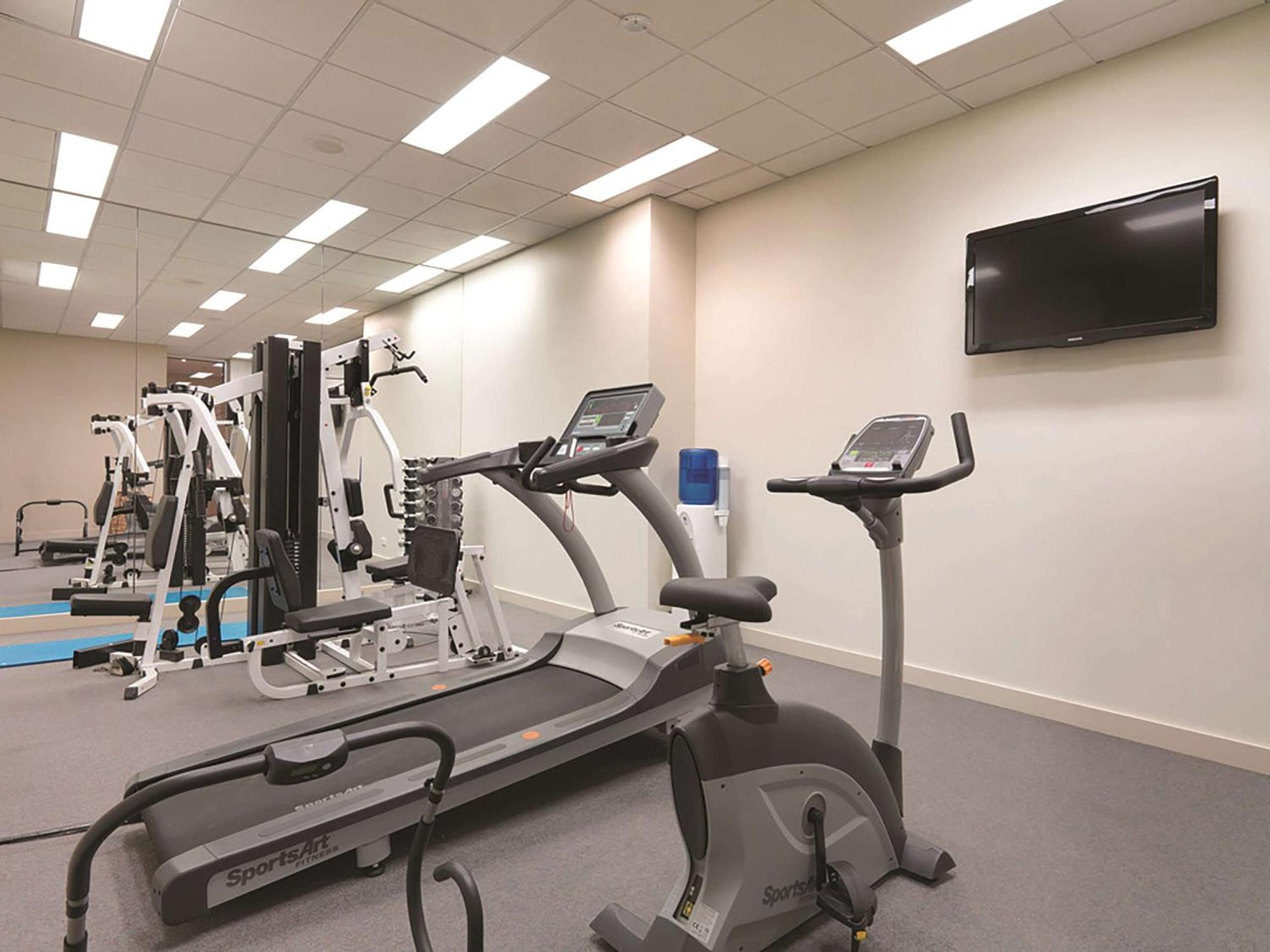 Adina Apartment Hotel Melbourne Flinders Street Экстерьер фото